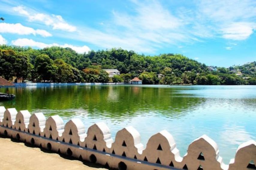 Kandy Lake-2